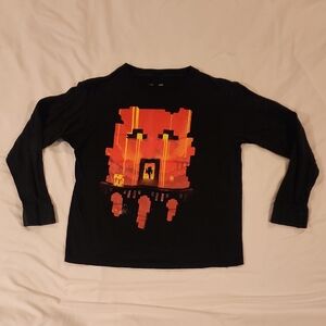 Minecraft Long Sleeve Tee. Size Medium